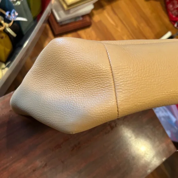 Botkier Camel Leather Shoulder Tote Bag 👜 EUC 🤩 - Picture 5 of 5